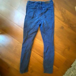 ARITZIA: The Castings High Rise Skinny; Size: 26: Navy